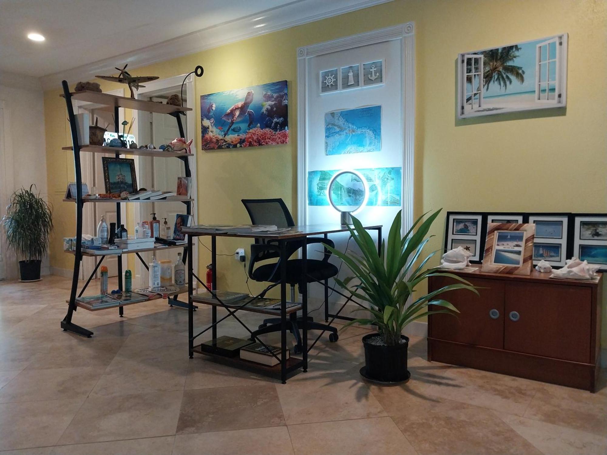 Private Guest House 2 Bedrooms & 2 Baths Near Grace Bay Beach & Long Bay Beach. Екстериор снимка
