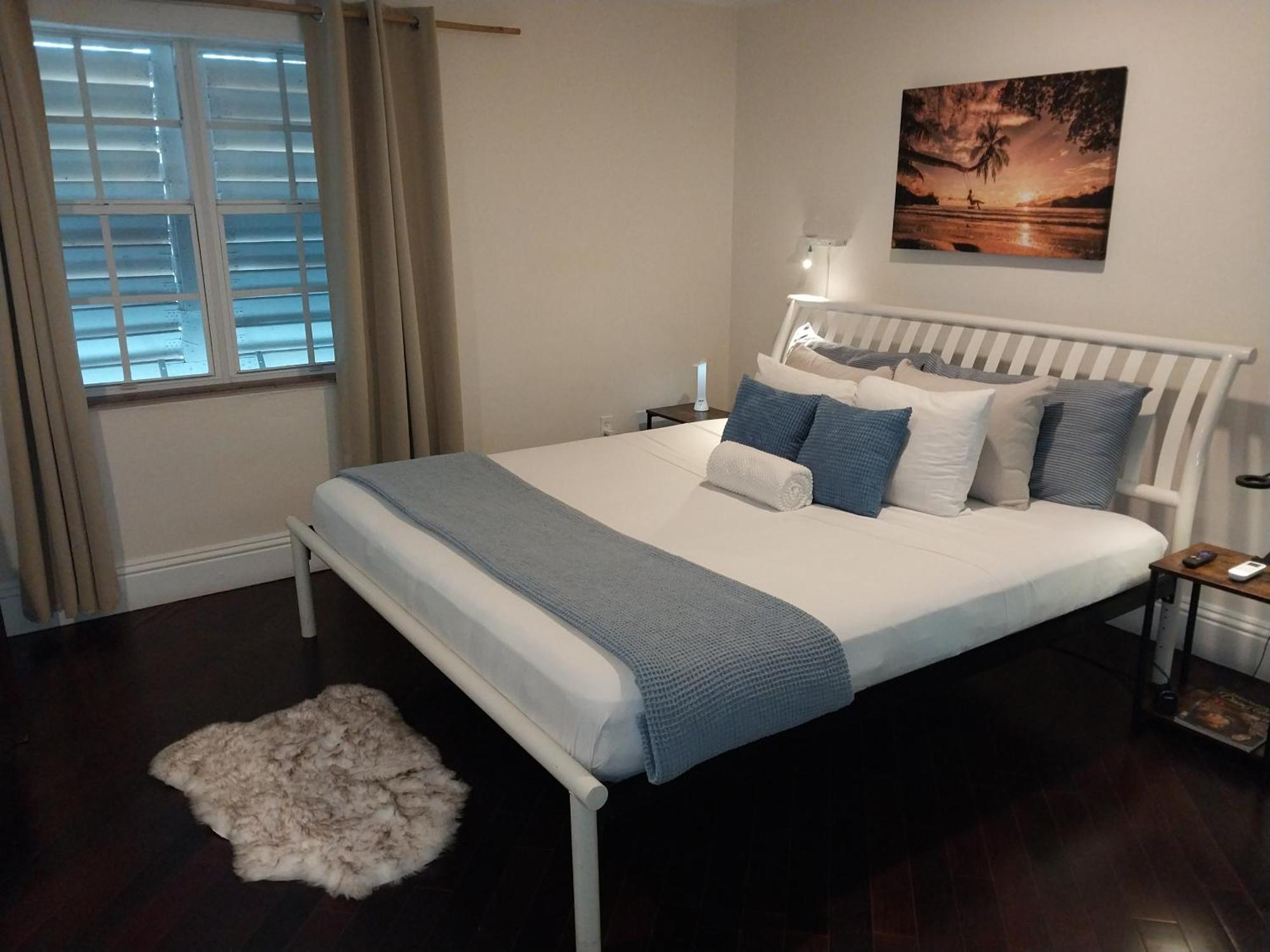 Private Guest House 2 Bedrooms & 2 Baths Near Grace Bay Beach & Long Bay Beach. Екстериор снимка